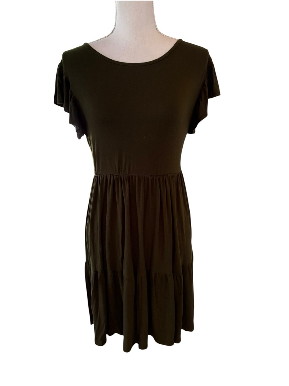 Olivia Rae Green Flutter Sleeve Babydoll Dress. Size L